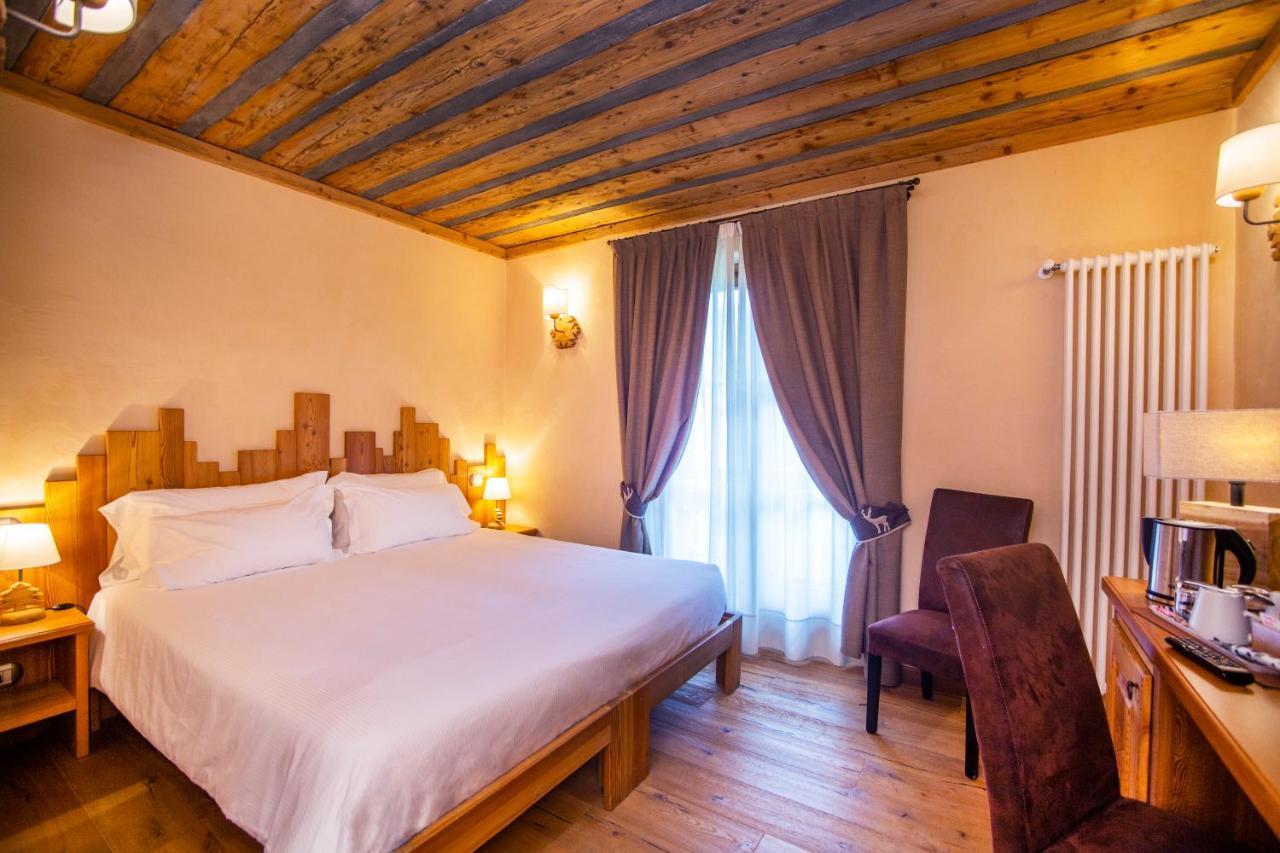 מורגקס Hotel Les Montagnards מראה חיצוני תמונה
