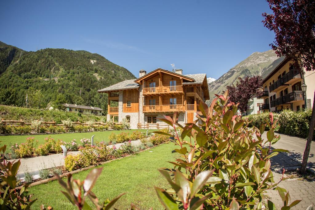 מורגקס Hotel Les Montagnards מראה חיצוני תמונה