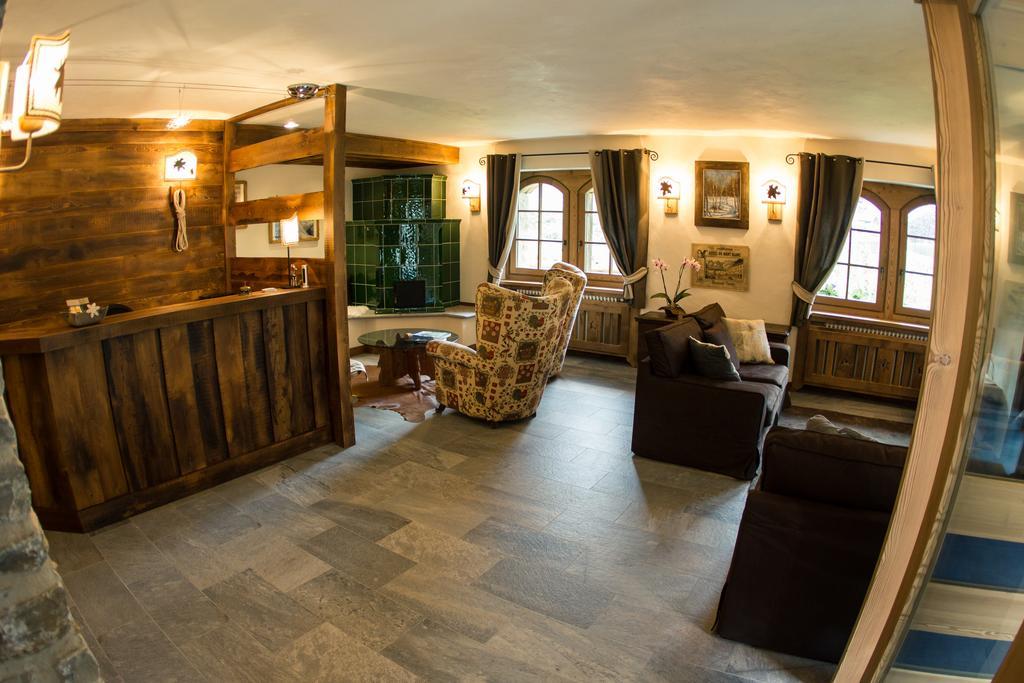 מורגקס Hotel Les Montagnards מראה חיצוני תמונה