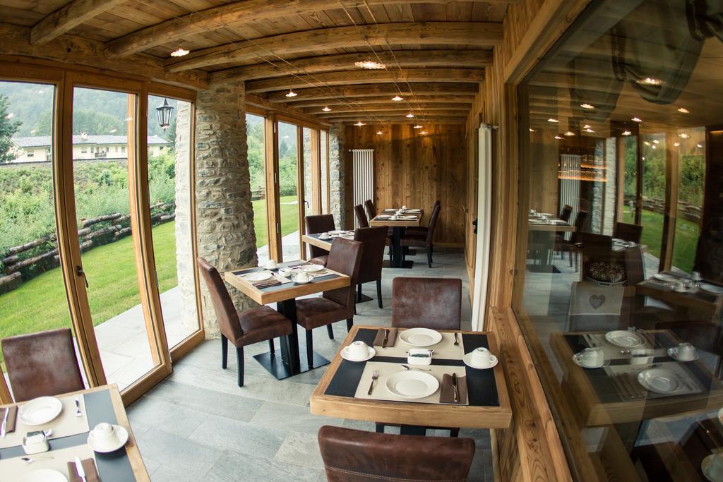 מורגקס Hotel Les Montagnards מראה חיצוני תמונה