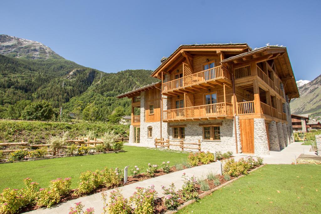 מורגקס Hotel Les Montagnards מראה חיצוני תמונה