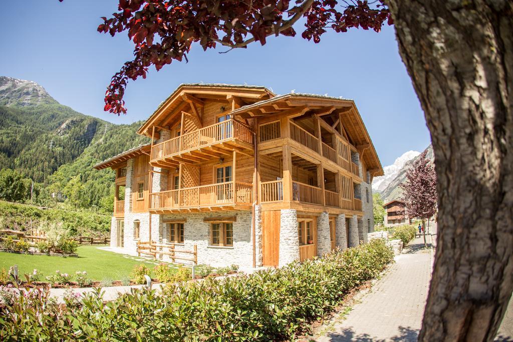 מורגקס Hotel Les Montagnards מראה חיצוני תמונה